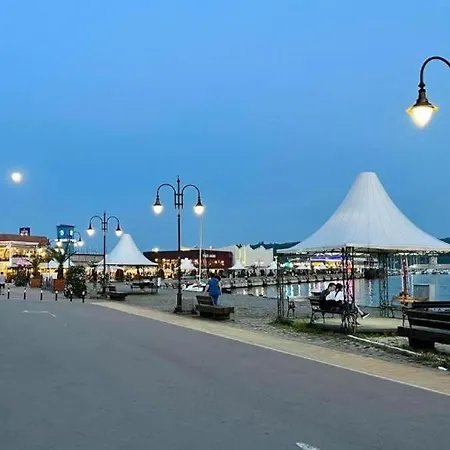 Cozy Appartement Varna