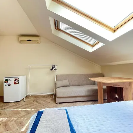 Cozy Apartment Warna